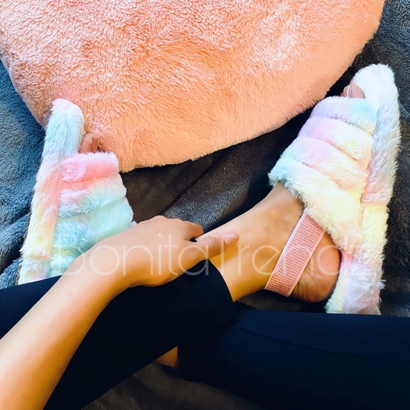 NEW 🔥 Tie Dye Fluff Faux Fur Slippers - Picture 5 of 6